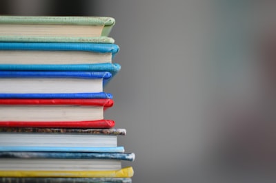 Tips Membaca Buku Secara Efektif dan Mengingat Isinya